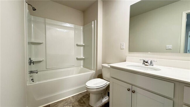 Building Photo - 100 Aspen Ct