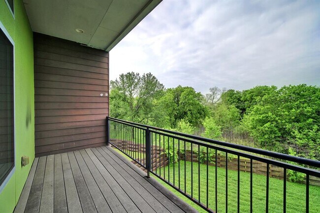 Building Photo - 5312 Agatha Cir