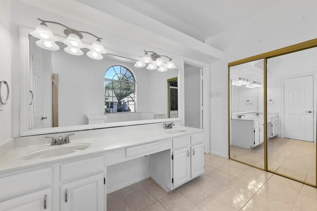 Building Photo - 434 Moonlight Way