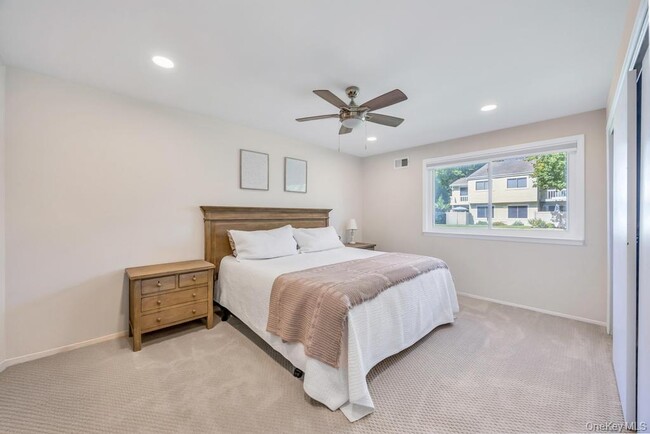 Building Photo - 234A Springmeadow Dr