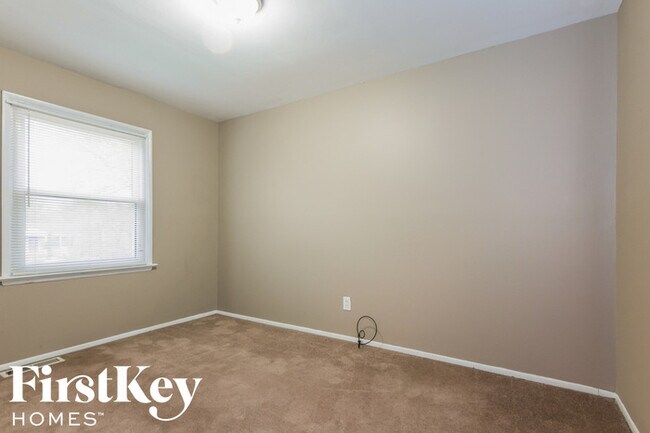 Building Photo - 5180 Carey Ln