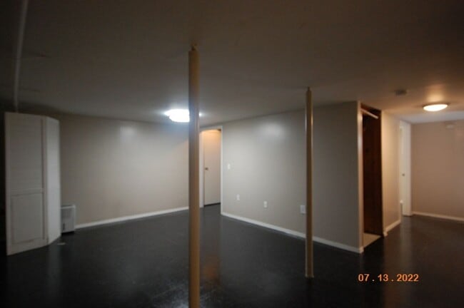 Building Photo - 1624-1628 W Lincoln St