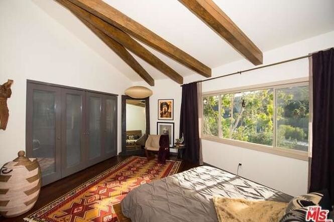 Building Photo - 2700 Cahuenga Blvd E
