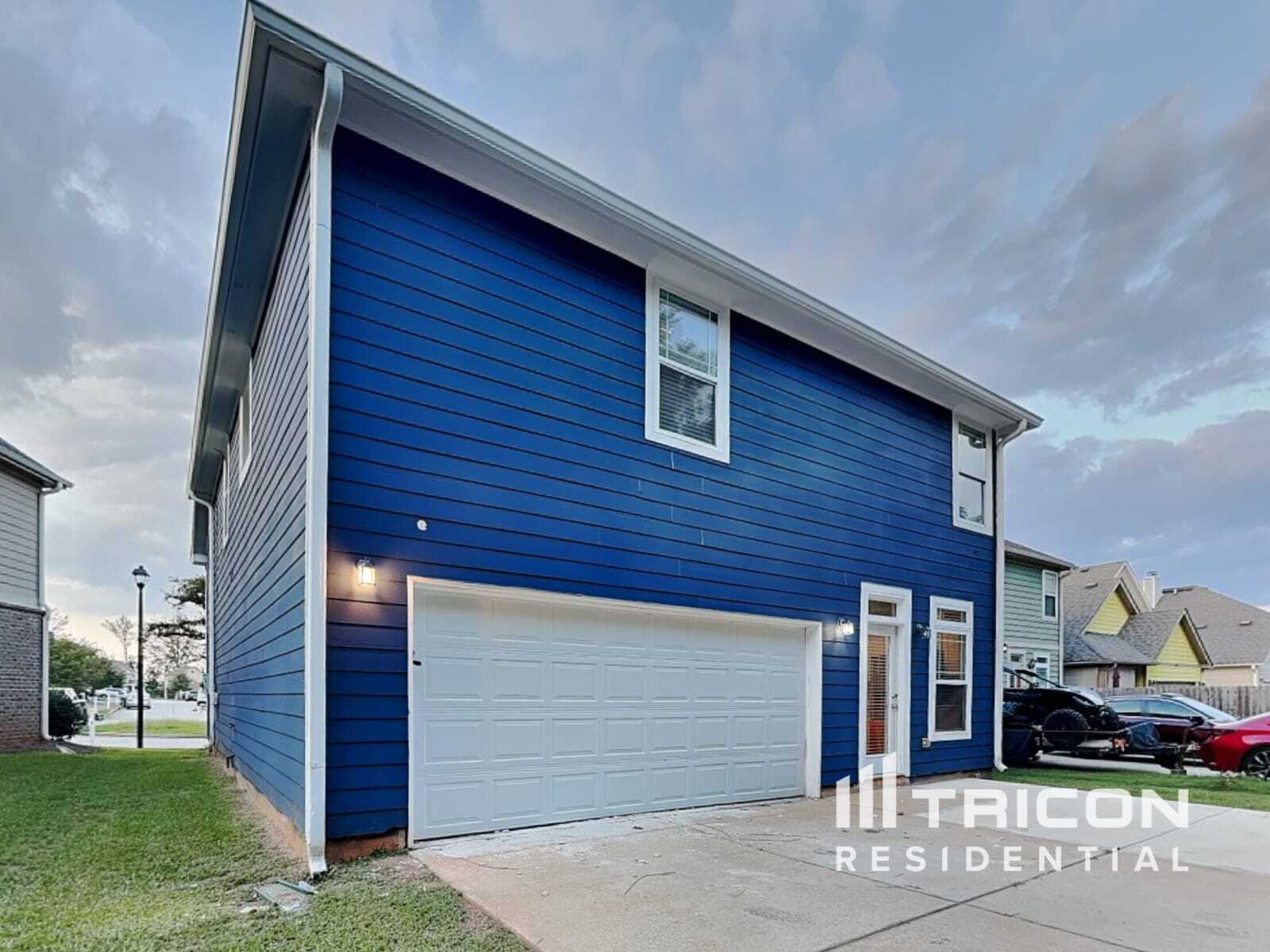 Building Photo - 232 Daisy Cir