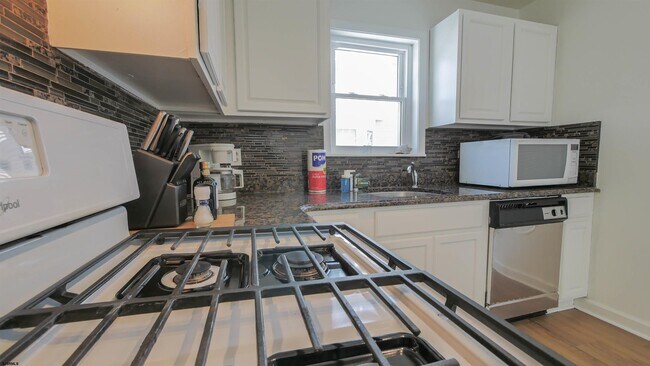Building Photo - 128 N Rhode Island Ave