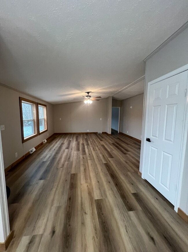 Building Photo - Peaceful Country Living on 1.4 Acres Beautifully Remodeled 3 Bed / 2 Bath Home on Ficklin Road