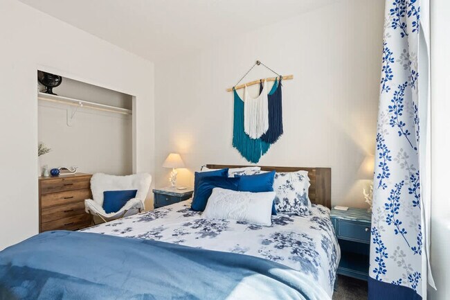 Building Photo - 3806 Winged Dove St