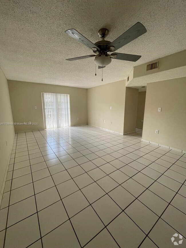 Building Photo - 2925 W 80th St