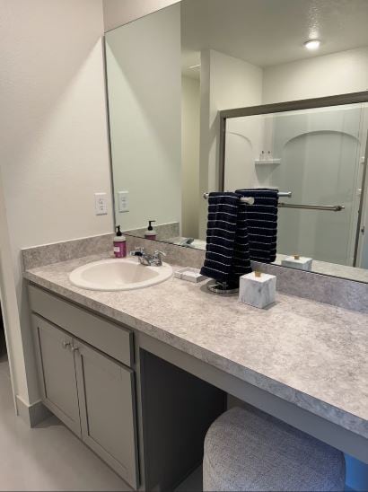 Building Photo - 5 Upland Pl