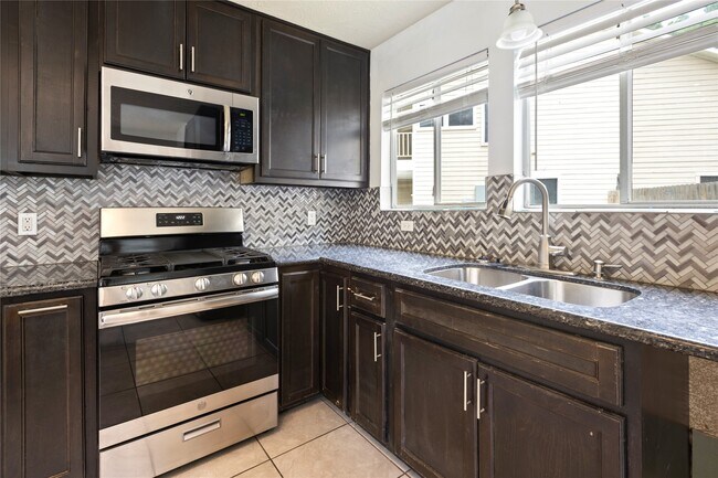 Building Photo - 22014 Soft Pines Ct