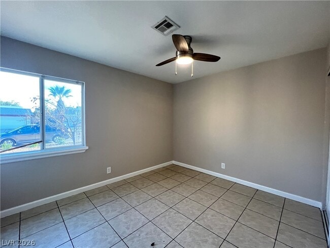 Building Photo - 6446 Meadowlark Ln