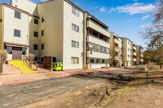 Building Photo - 6520 Delmonico Dr