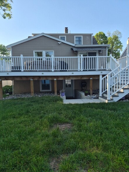 Building Photo - 11 Oakwood Terrace