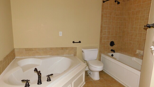 Building Photo - 2266 Blass Dr