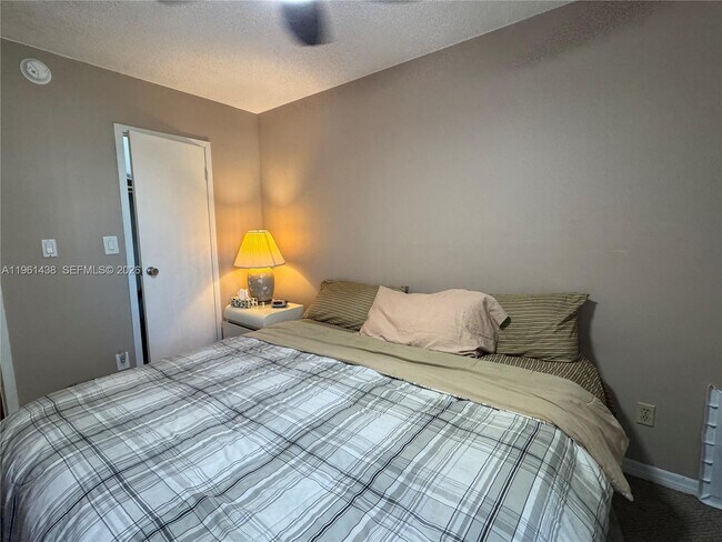 Building Photo - 210 172nd St