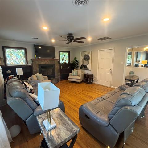 Building Photo - 1808 Donna St