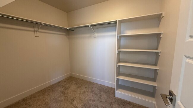 Building Photo - 82 Horseshoe Lp