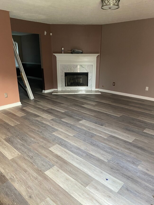 Building Photo - 5599 Windfall Ln