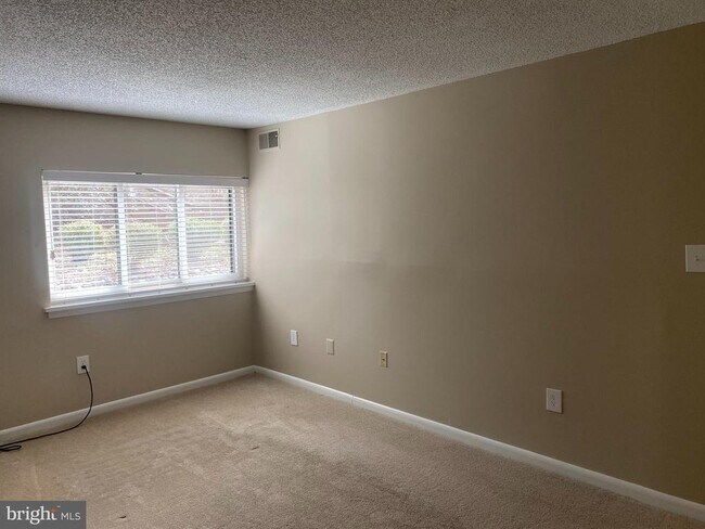 Building Photo - 11723 Karbon Hill Ct