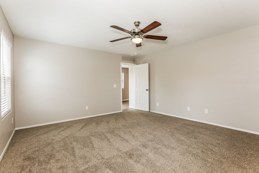 Building Photo - 30559 N Nightingale Rd