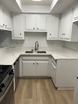 Building Photo - Mulberry Gardens