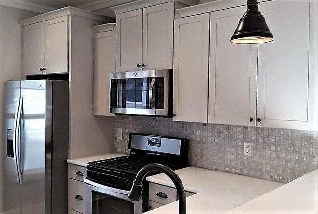 Building Photo - 209 Springwood Way