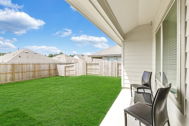 Building Photo - 3126 Stonebriar Dr
