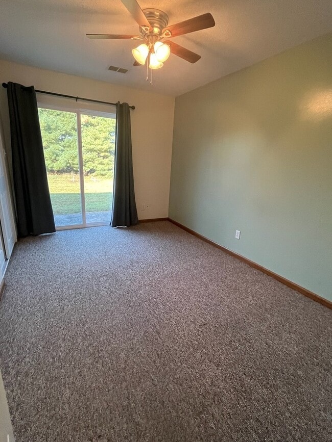 Building Photo - 7623 48th Ave