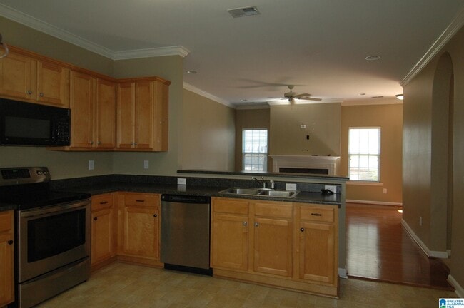 Building Photo - 108 Holland Trail