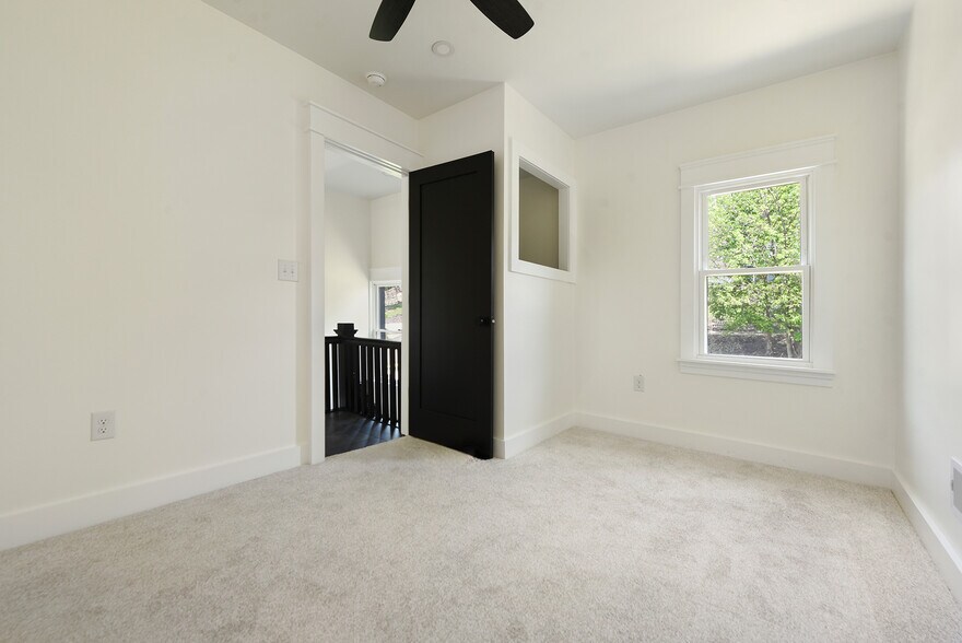Building Photo - 1203 Berkshire Ave