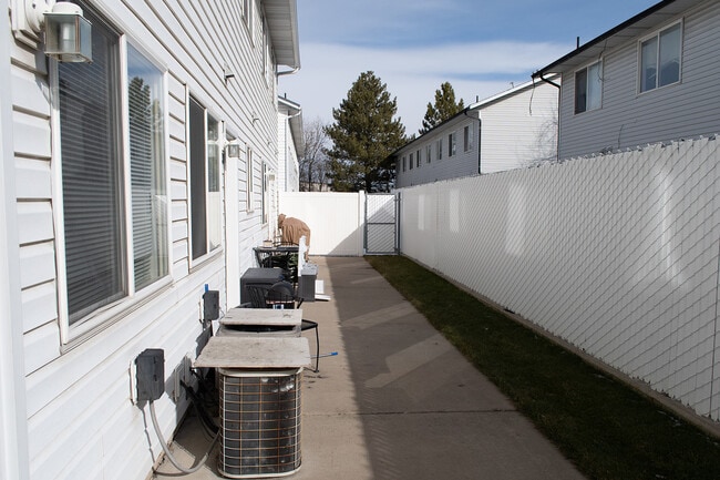 Building Photo - 1394 N 290 W