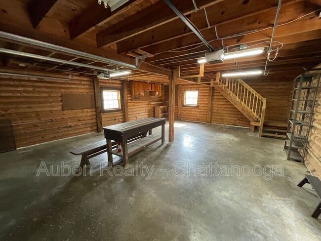 Building Photo - 2414 Briggs Ave