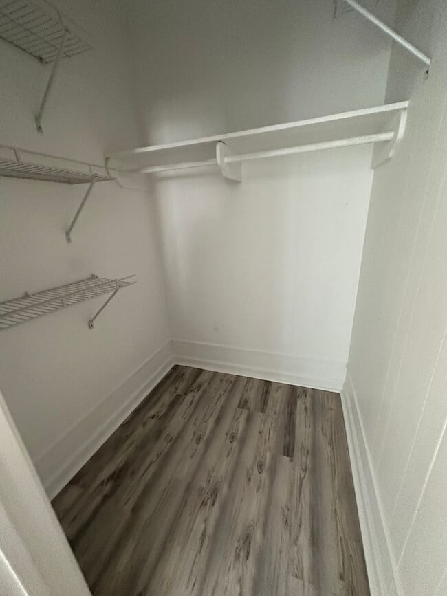 Building Photo - 095-Ward