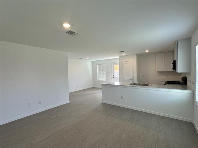 Building Photo - 304 Hidden Mdws Dr