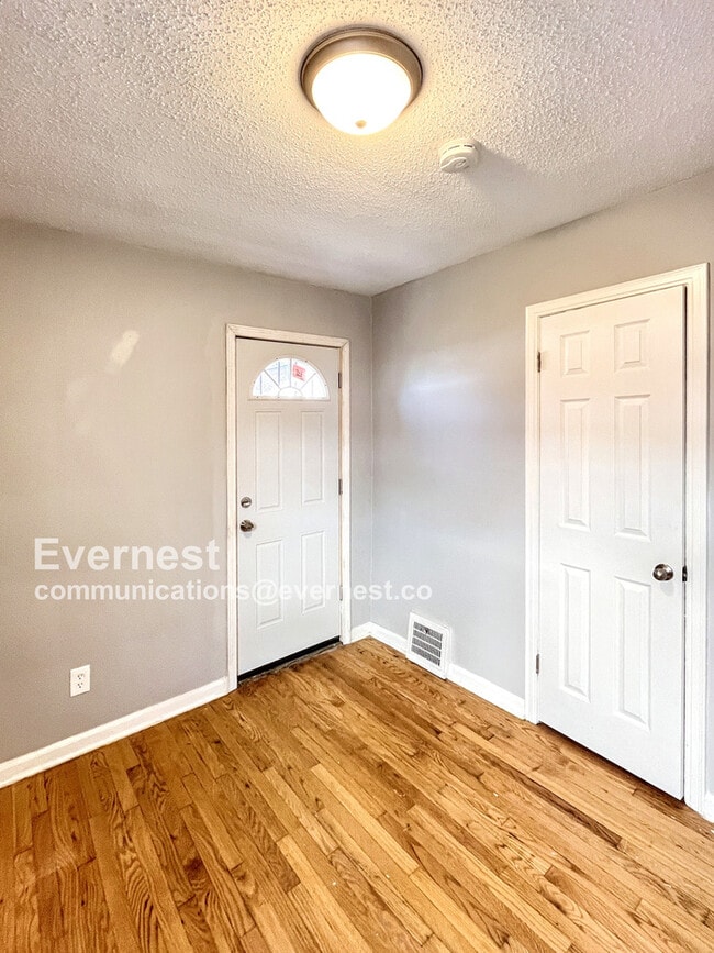 Building Photo - 12076 Laing St