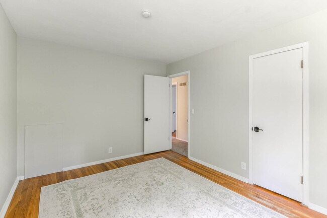 Building Photo - 5649 N Sprinkle Rd