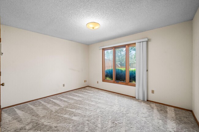Building Photo - 5206 95th St