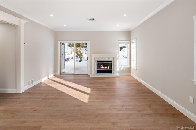 Building Photo - 785 Heritage Hills