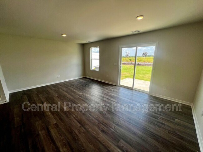 Building Photo - 6014 Tavener Dr