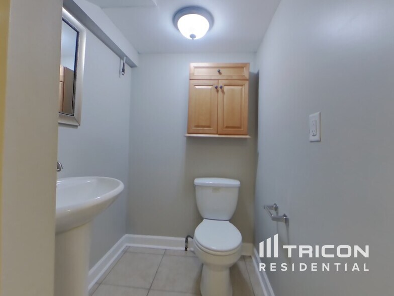 Building Photo - 3272 Greenhill Ct
