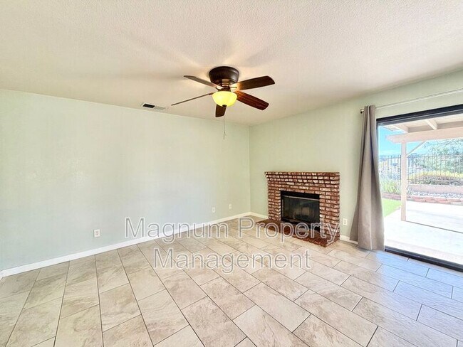 Building Photo - 25268 Shadescale Dr