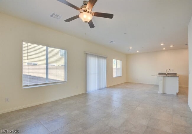 Building Photo - 7906 W Agate Ave