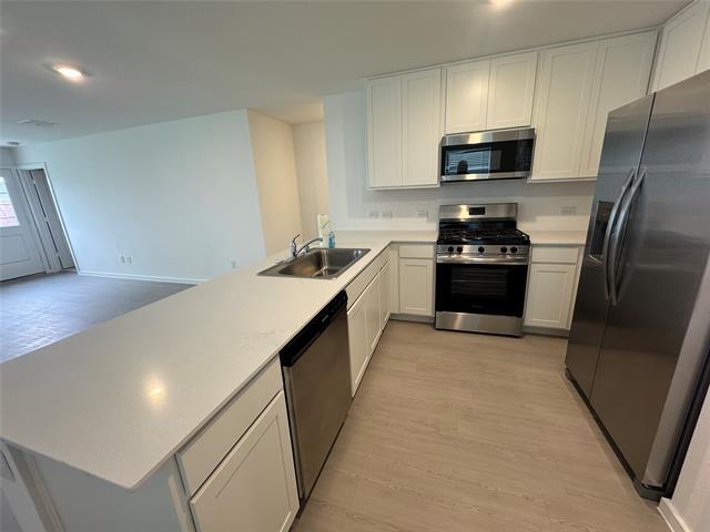 Building Photo - 913 Birkdale Dr