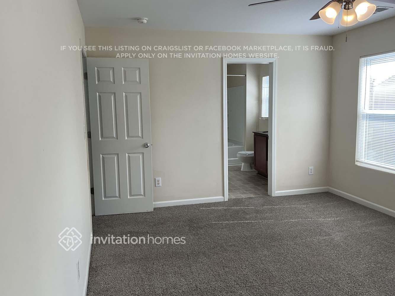 Building Photo - 1052 Sapphire Dr