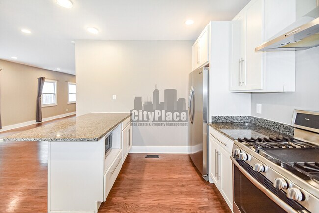 Building Photo - 1548 Lexington Ave
