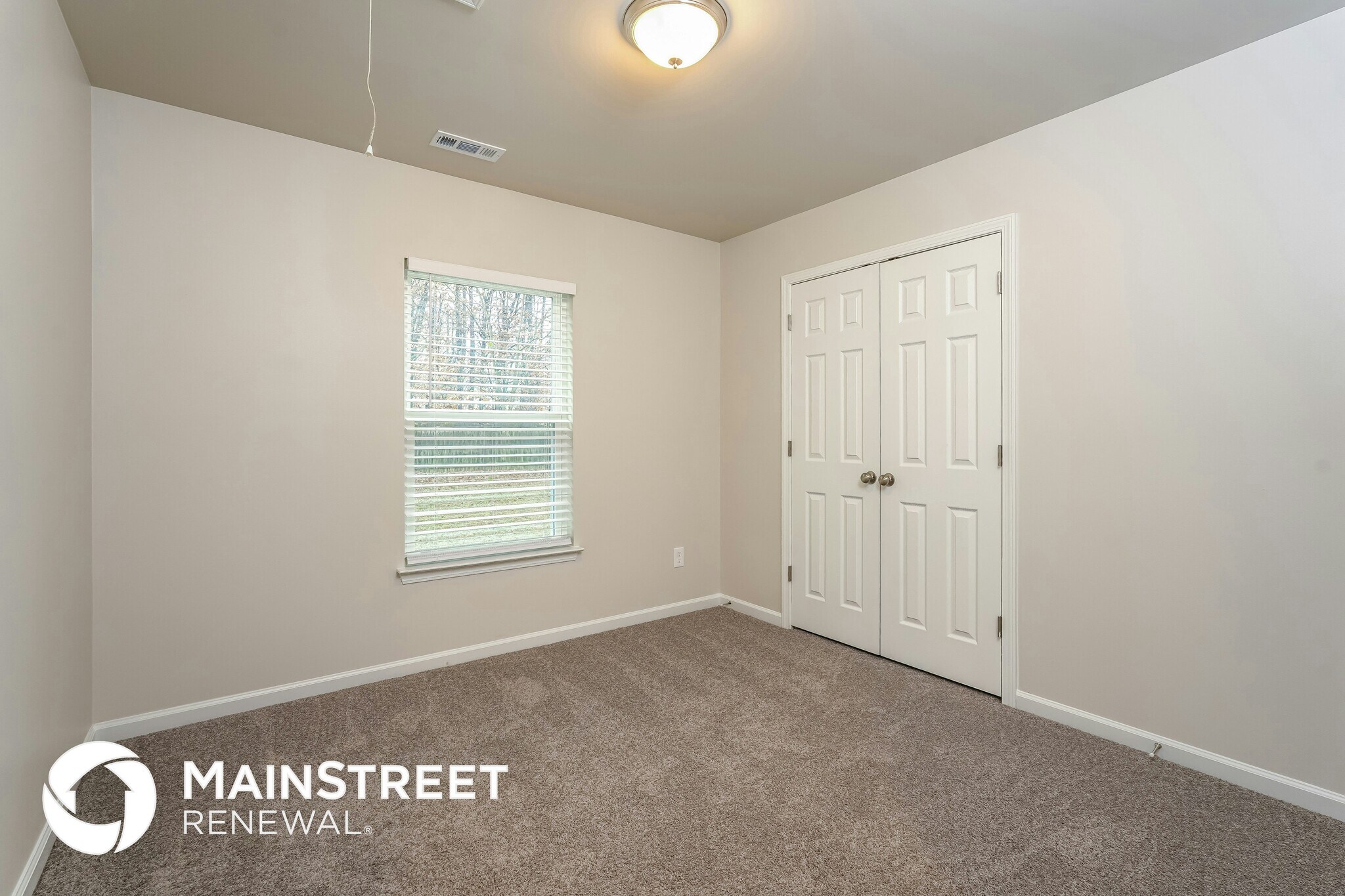 Building Photo - 3717 Whitworth Dr