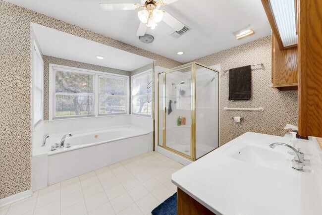 Building Photo - 4269 Wilcox Ln