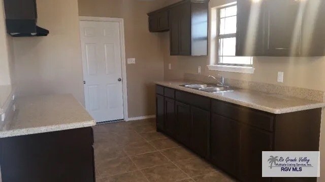 Building Photo - 23273 Grapefruit Ave