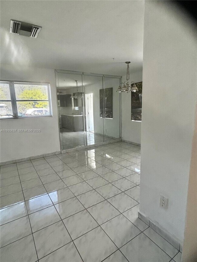 Building Photo - 2230 Jackson St