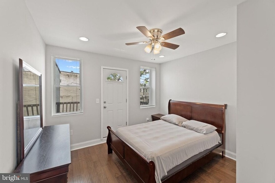Primary Photo - 2414 Orleans St